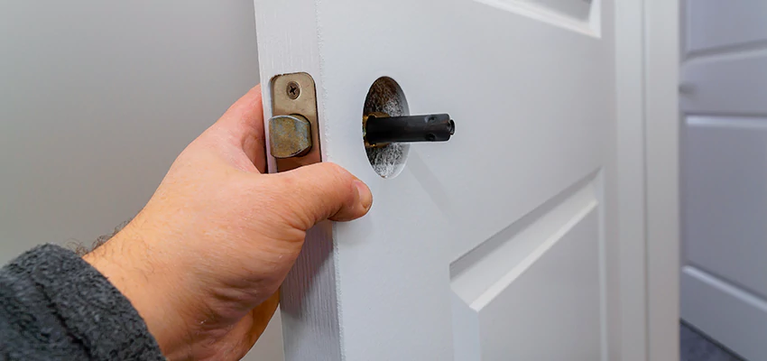 Nighttime Locksmith For Lock Repair in Downers Grove, IL