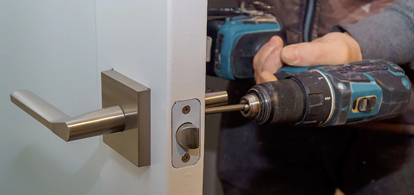 Broken Door Handle Lock Repair in Downers Grove, Illinois