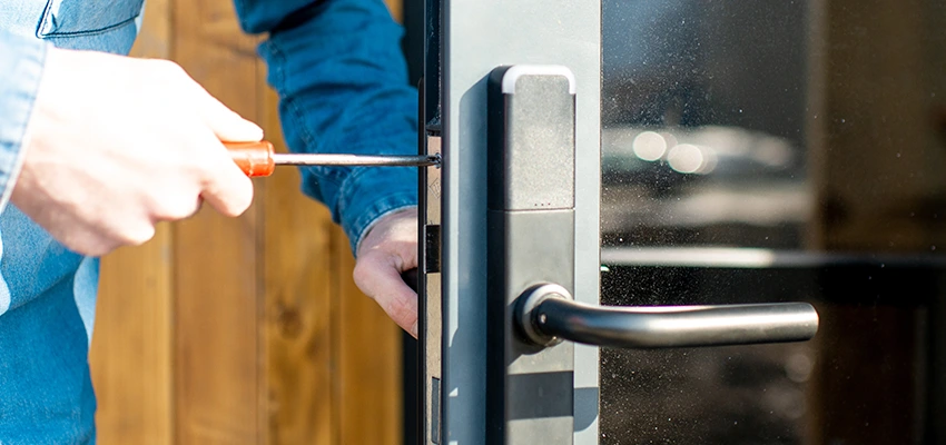 Aluminium Door Lock Replacement in Downers Grove, Illinois